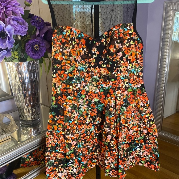 Floral and lace fit and flare dress - Picture 2 of 12